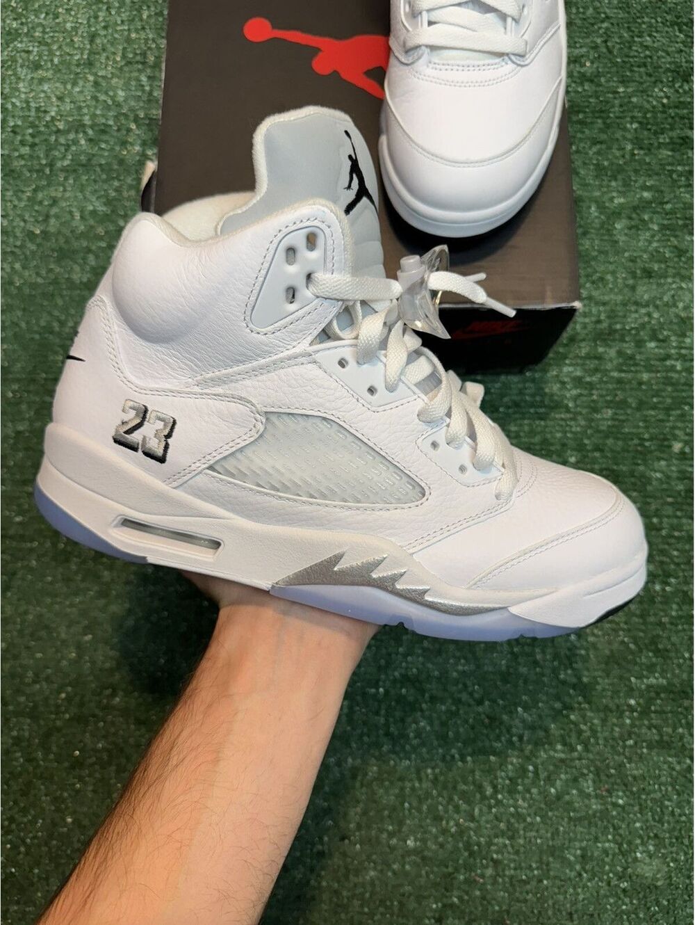 Jordan Retro 5 White Metallic Size 9